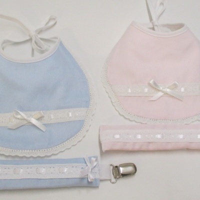 CONJUNTO BABETE BORDADO INGLÊS