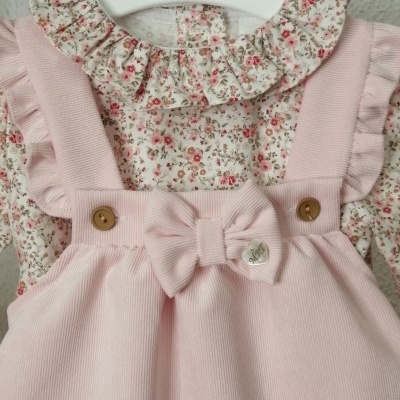 CONJUNTO SAIA E CAMISA