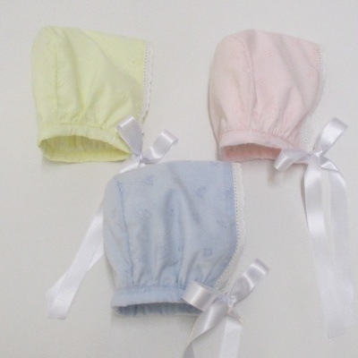 TOUCA BORDADO INGLÊS