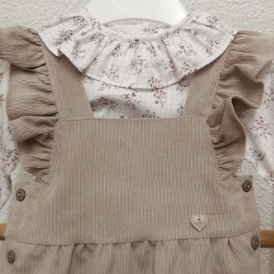 CONJUNTO JARDINEIRA COM BLUSA