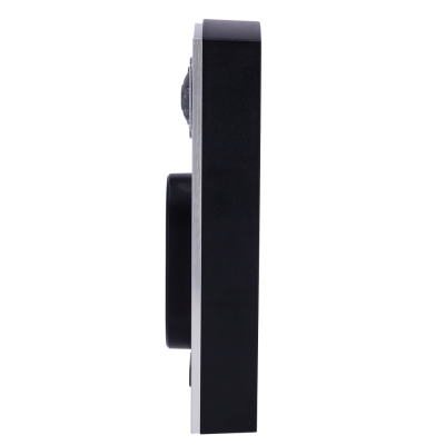 Câmera de videovigilância preta vista de lado