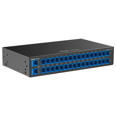 Comutador de rede preto com 48 portas RJ45 azul