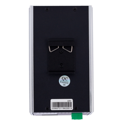 Dispositivo eletrónico preto e prateado com suporte e etiquetas na parte traseira