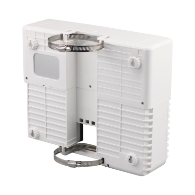 Caixa ou suporte branco de plástico com abraçadeiras metálicas ajustáveis e textura com ranhuras horizontais