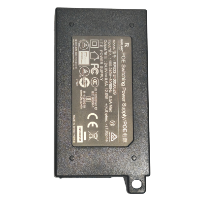 Fonte de alimentação POE preta com etiqueta técnica