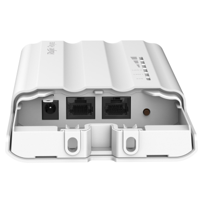 Dispositivo eletrónico branco com várias portas e indicações de LED