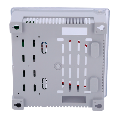 Base branca de dispositivo eletrónico com ventilação e componentes internos visíveis