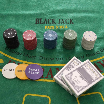 Mesa tabuleiro tapete jogo Blackjack e Poker completo com 200 fichas e caixa
