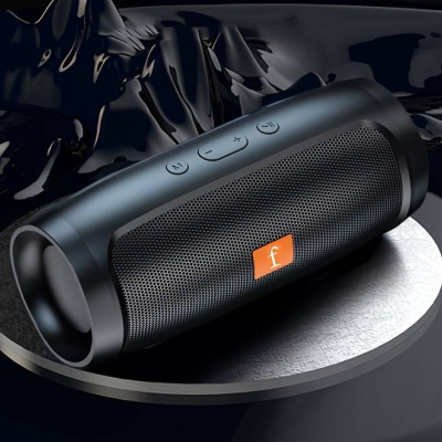 Coluna portátil preta sem fios com botão e logótipo laranja