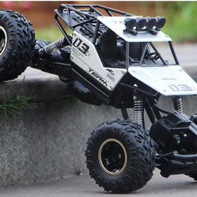 Carro telecomandado grande 1:16 todo terreno TT 4X4