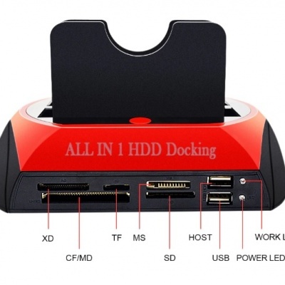 Docking station ALL IN 1 HDD Docking preta e vermelha com múltiplas portas e LEDs