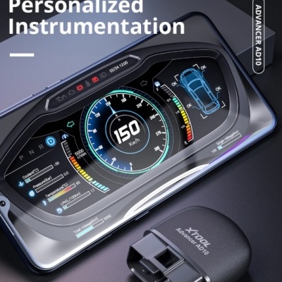 Dispositivo digital automotivo com velocímetro e acessórios no fundo.