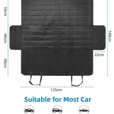Tapete protetor preto para carro com alças e medidas detalhadas