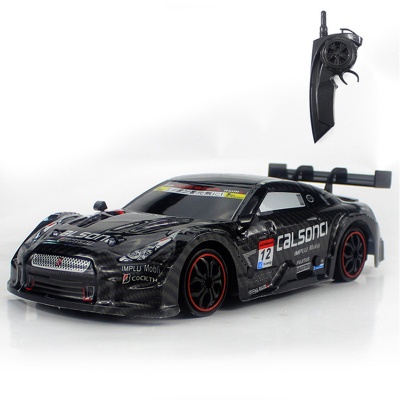 Carro telecomandado Racing Drift Nissan GTR Rápido 1:16 4WD LED