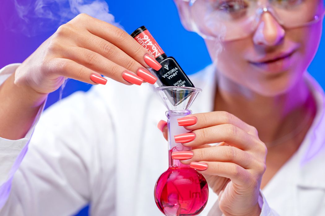 Victoria Vynn Polish Gel 416 - Coralline