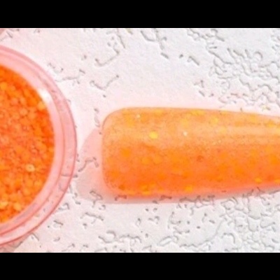 Frasco com glitter laranja e unha decorada laranja