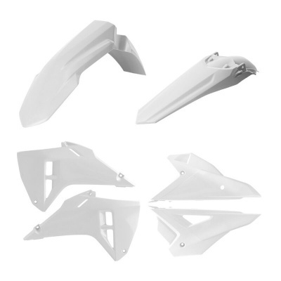 Conjunto de peças plásticas brancas para moto sobre fundo branco