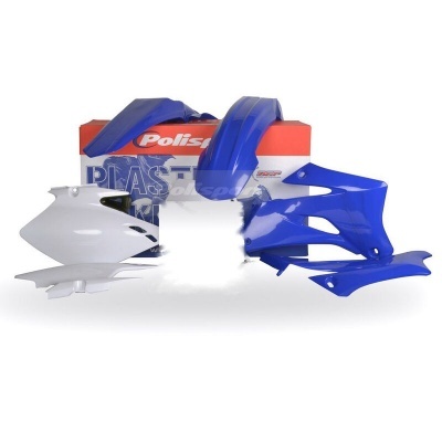 Peças plásticas para moto em azul e branco sobre fundo branco com caixa de cartão ao fundo