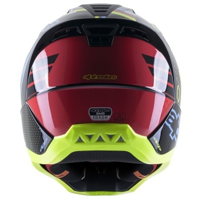 Capacete de motociclismo vermelho, amarelo fluorescente e preto com logos e ventilação traseira.