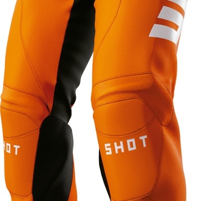Calças de motocross laranja com detalhes pretos e texto branco