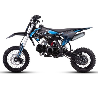 Motocross preto e azul para criança em fundo branco