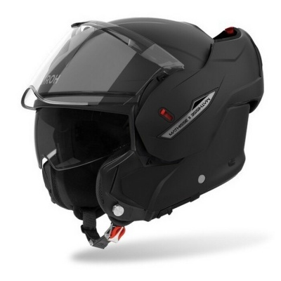 Capacete de motociclista preto fosco com viseira transparente e etiqueta MATTESINI & BENAVIDA