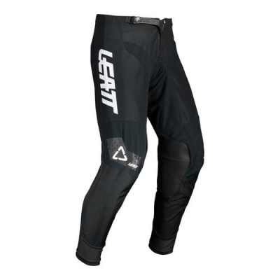 Calças desportivas pretas com texto branco LEATT e logótipo triangular na perna