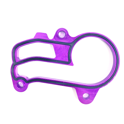 Vedante plástico roxo com rebordo preto em fundo branco