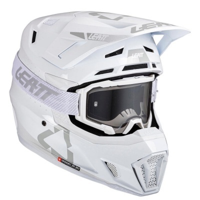 Capacete integral branco com viseira e óculos de proteção LEATT