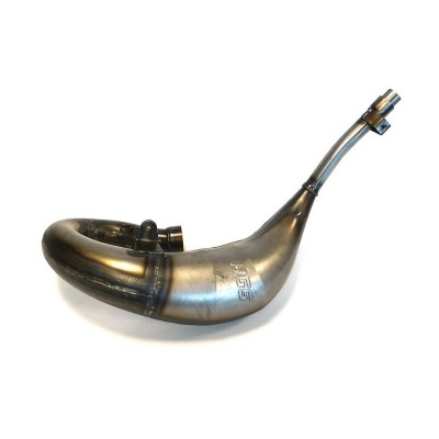 Escape de moto curvo em metal prateado com inscrição FMF