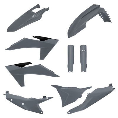 Conjunto de peças plásticas cinzentas para motocicleta sobre fundo branco