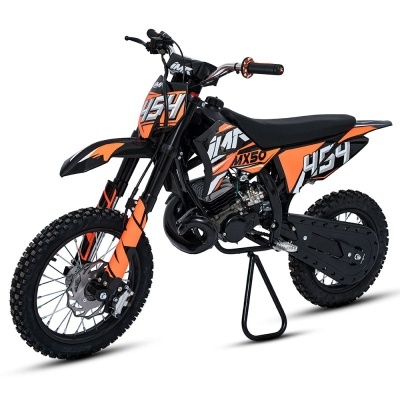 Motocross KTM MX50 preto e laranja com pneus cravados e números 454