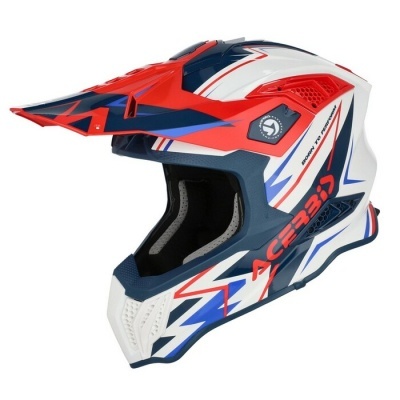 Capacete de motocross vermelho, branco e azul com texto e padrão geométrico