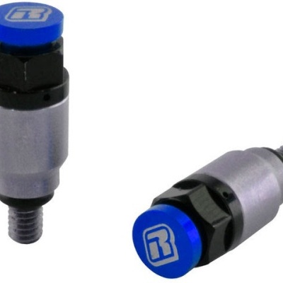 válvulas metálicas para bicicleta com tampa azul e corpo prateado