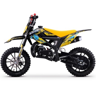 Moto elétrica infantil preta com grafismo amarelo e banco amarelo