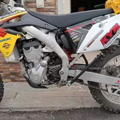 Descanso Lateral Suzuki RMZ 250 450 2006-2023