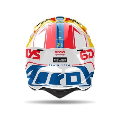 Capacete de motociclismo colorido com texto e logótipos diversos