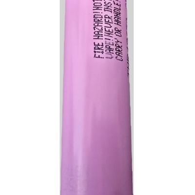 Bateria 18650 litio Recarregável 3400mAh INR18650-35E 3400mAh - 8A com patilhas preço por cada unidade