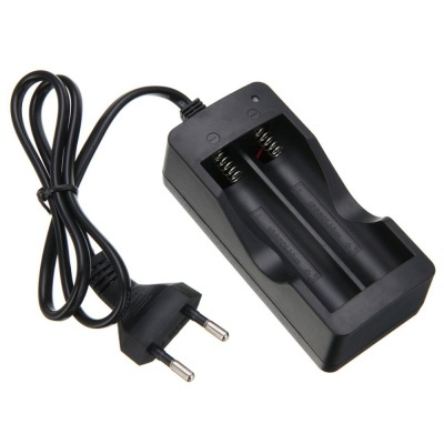 Carregador de Baterias 18650