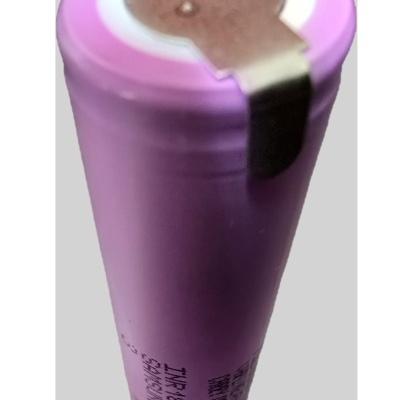 Bateria 18650 litio Recarregável 3400mAh INR18650-35E 3400mAh - 8A com patilhas preço por cada unidade