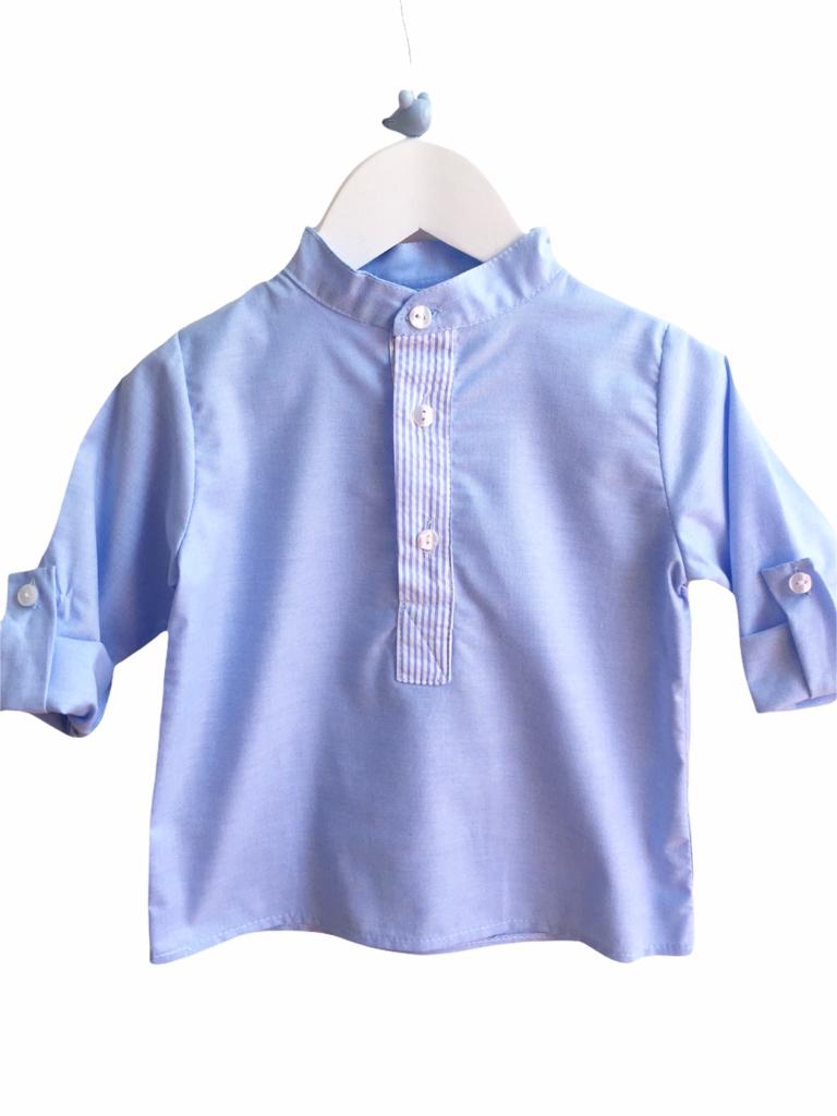 Camisa azul em tecido Oxford