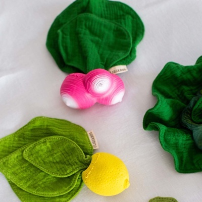 Mini Mordedor Rabanete -  Ramona