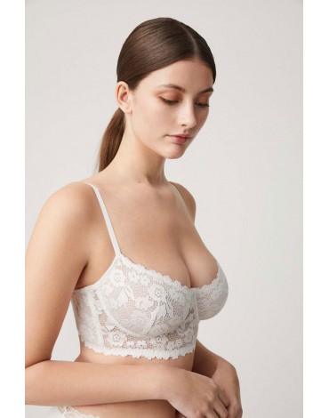 Sutiã bralette branco de renda floral em modelo