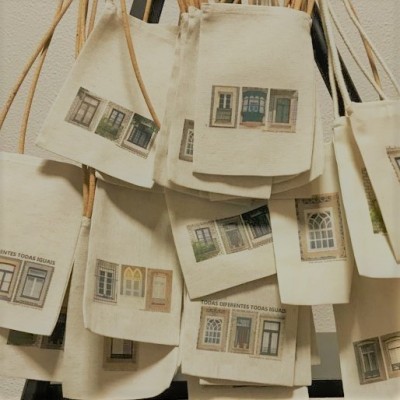 Bolsa de Telemóvel c/ cordão cortiça