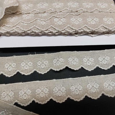 Bordado 94% linho/6% alg. 35mm B0404