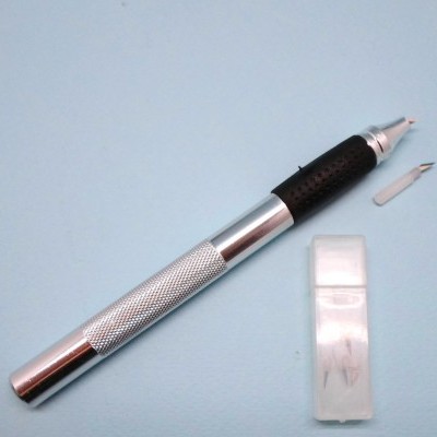 Bisturi com lâmina rotativa + 5 lâminas de recarga.18723