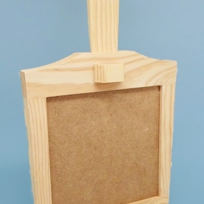 Base de corte queijos c/pega, suporte faca, e encaixe para azulejo (15x15cm) 9311.15