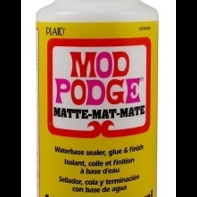 Mod Podge cola branca com 473ml acabamento mate.