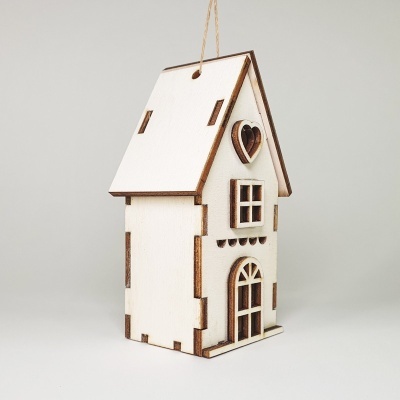 Casinha "suspensa" madeira 5x11x4cm 055 7590