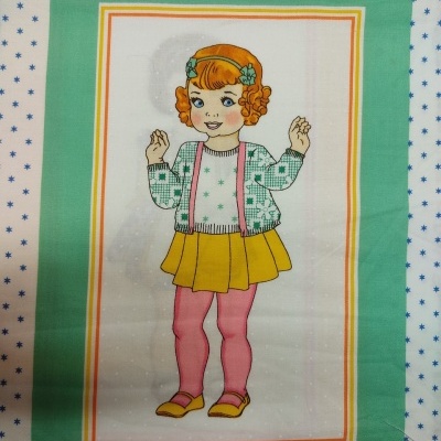 Painel tecido menina ilustração colorida com moldura verde e laranja